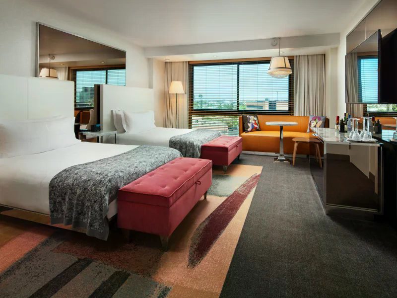 SLS Beverly Hills - kết hợp khách sạn, ẩm thực và trải nghiệm
