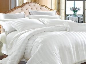 Vỏ gối màu trắng sọc