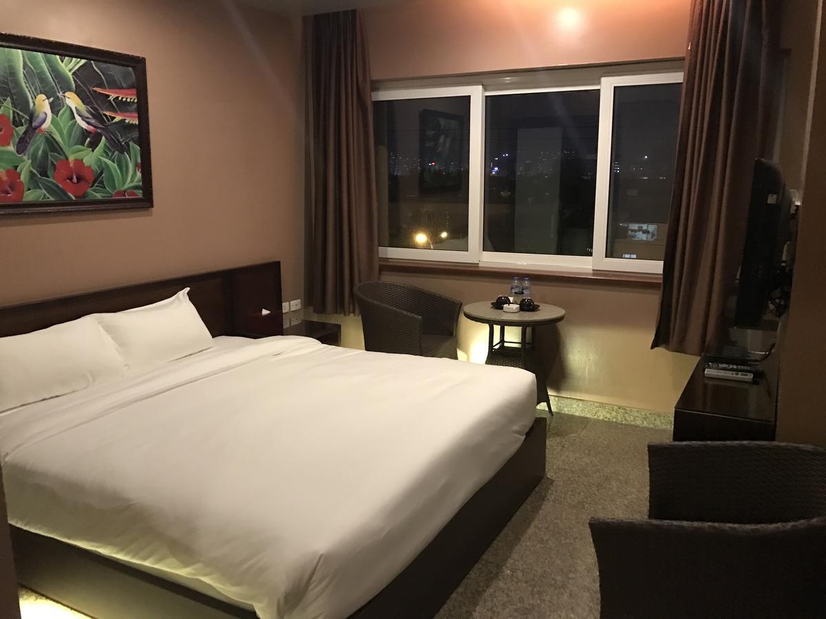 Phòng ngủ Le Grand Hotel