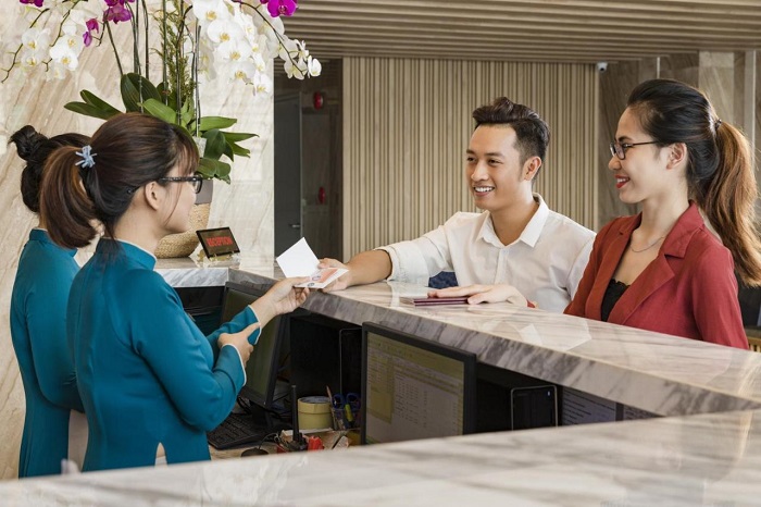 Các yếu tố ảnh hưởng đến chất lượng dịch vụ khách sạn