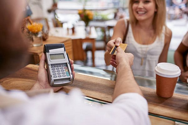 Khu vực thanh toán đóng vai trò quan trọng trong việc tạo dấu ấn cho diện mạo tổng thể của nhà hàng khách sạn
