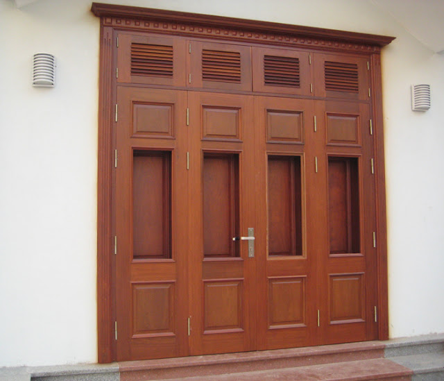 Cửa gỗ căm xe