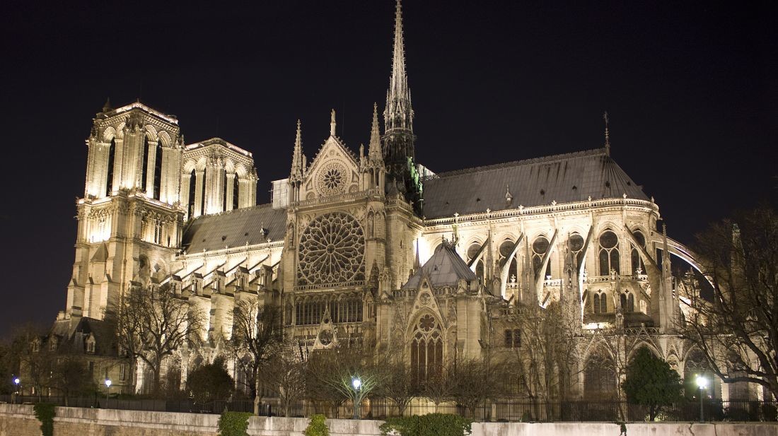 Nhà thờ Đức Bà Paris, Pháp