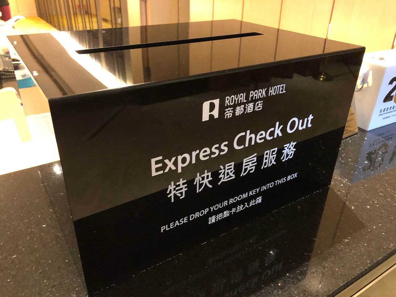 6 bước trong quy trình check out nhanh (Express check - out)