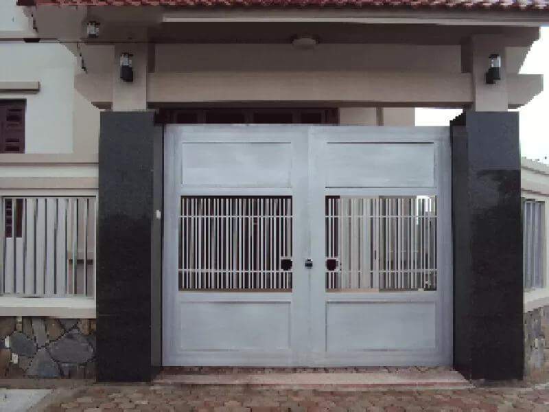 Dùng ốp cột cổng