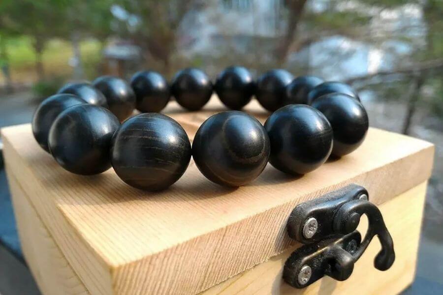 Gỗ mun có tính phong thủy