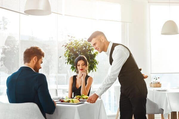 Quy trình phục vụ trong nhà hàng