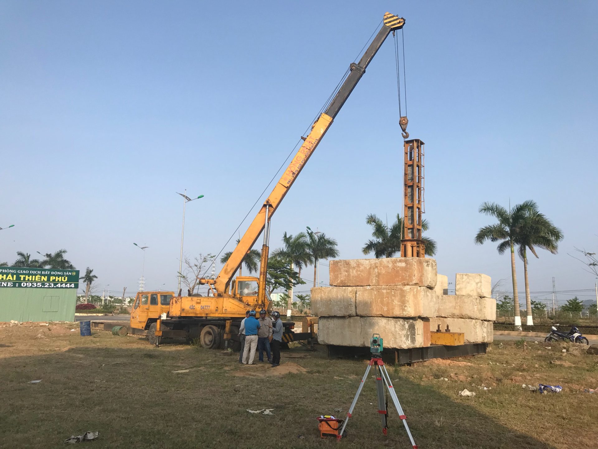 Máy ép tải