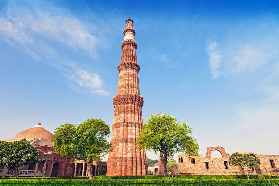 Nhà thờ Hồi Giáo Qutb Minar (Ấn Độ)
