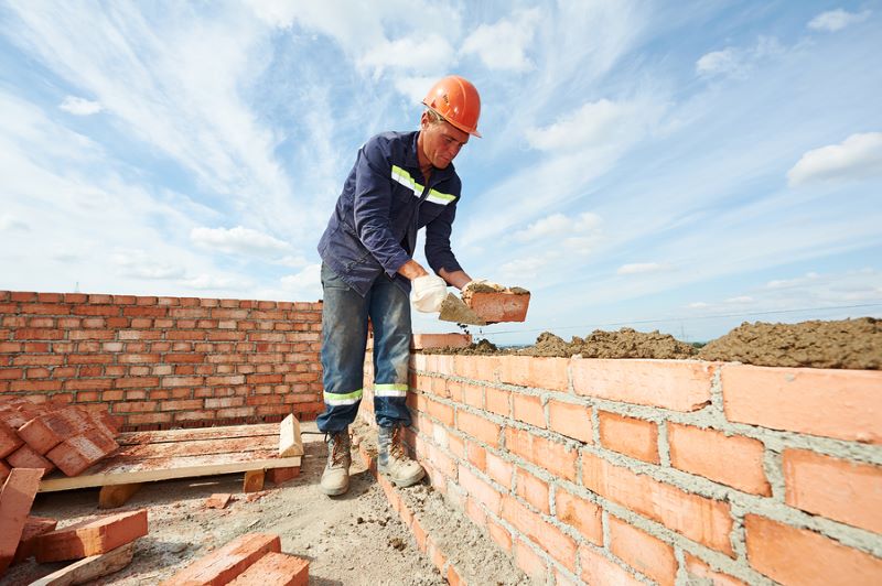 Đối với xây tường thẳng bằng gạch đặc