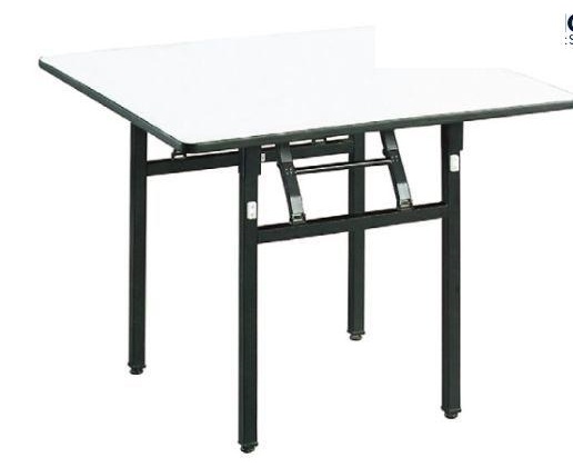 Bàn tiệc đứng vuông