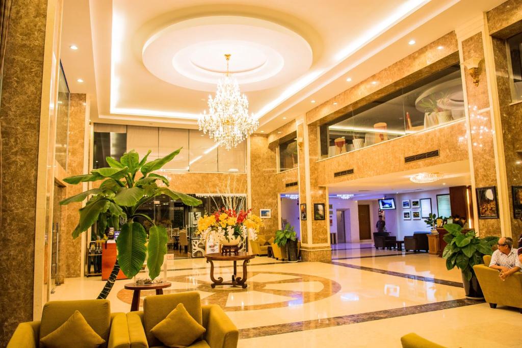 Nội thất sảnh khách sạn Mường Thanh Holiday