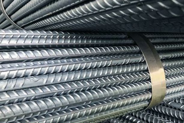 Sắt phi 12, hay còn gọi là thép phi 12, là loại sắt có đường kính 12mm