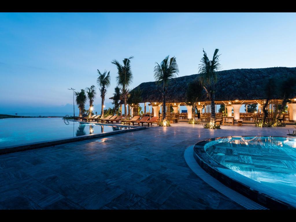 Stelia Beach Resort Phú Yên