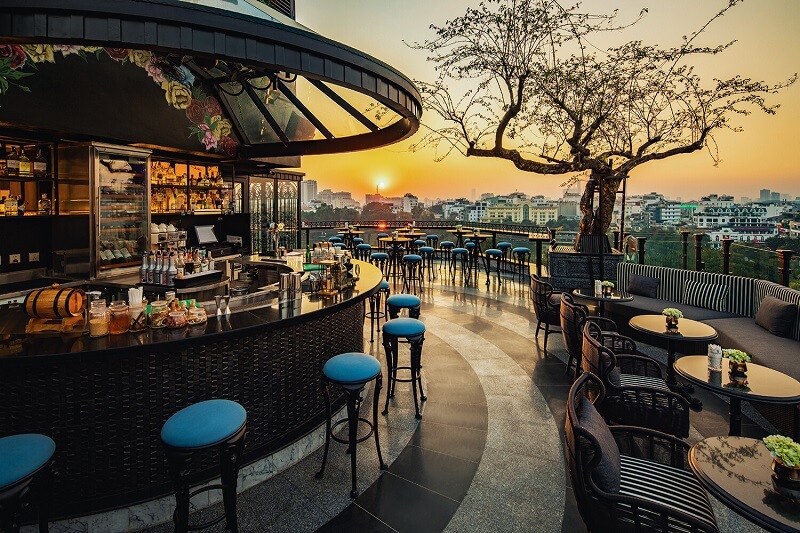 Khu vực Sky Bar được bố trí tại tầng 8 của khách sạn