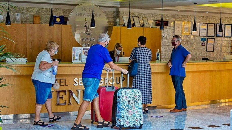 Căn cứ vào đâu để tính toán tỷ lệ overbooking