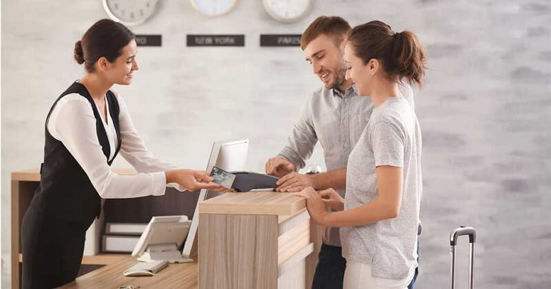 2 Hình thức đặt phòng phổ biến trong khách sạn