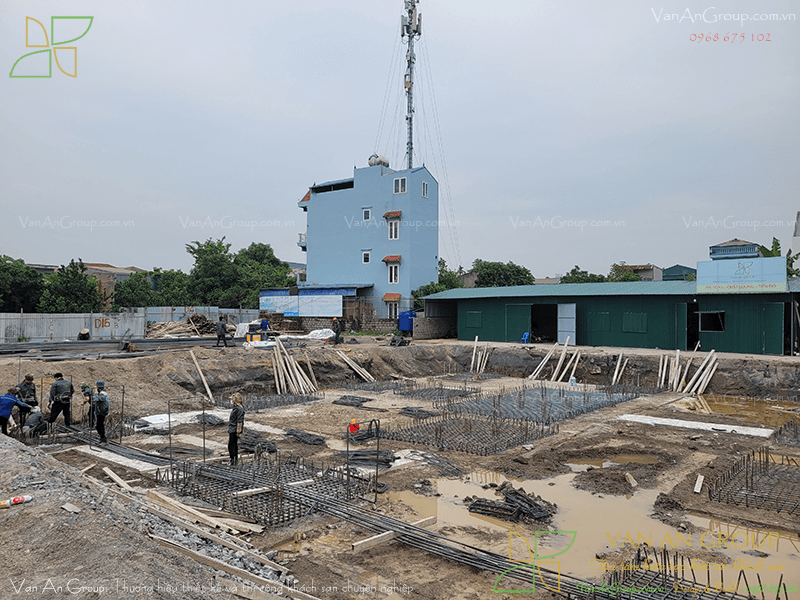 Thi công lắp đặt đài móng, giằng móng chính xác