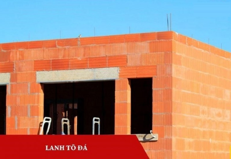 Lanh tô đá