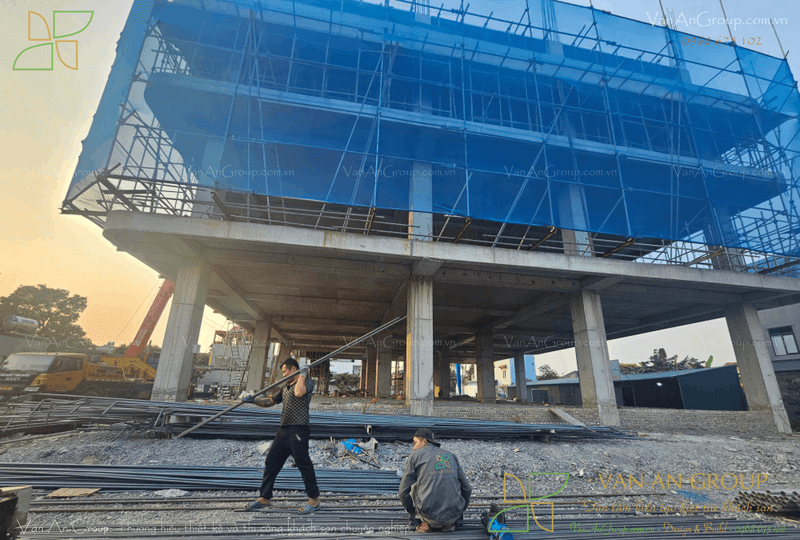Vạn An Group lắp đặt hệ lưới bao che an toàn quanh công trình