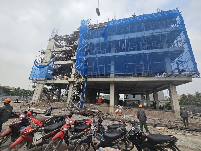 Lắp dựng hệ thống lưới bao che an toàn