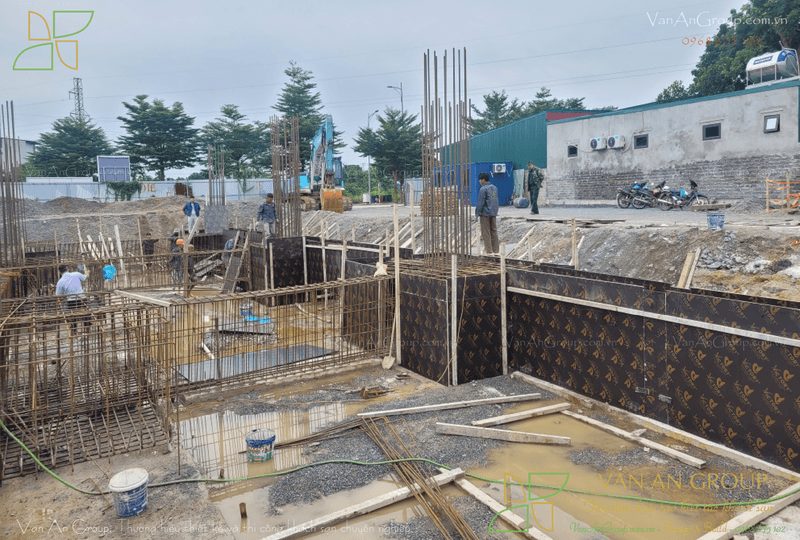 Lắp đặt cốt thép đài, giằng móng và lắp dựng ván khuôn