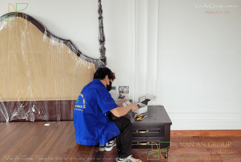 Đội ngũ kỹ sư thi công đồng bộ các hệ thống kỹ thật MEP của khách sạn 3 sao tại Phú Quốc
