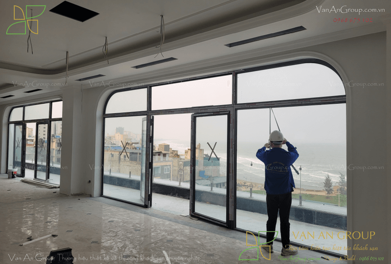 Lắp đặt hệ thống cửa và các hạng mục kiến trúc liên quan khác
