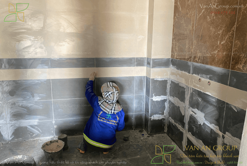Thi công trát tường, cán nền và ốp lát sàn và tường theo thiết kiến trúc