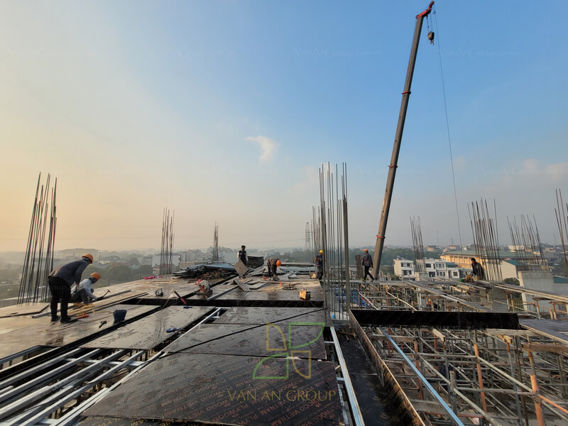 Triển khai lắp dựng dầm, sàn btct