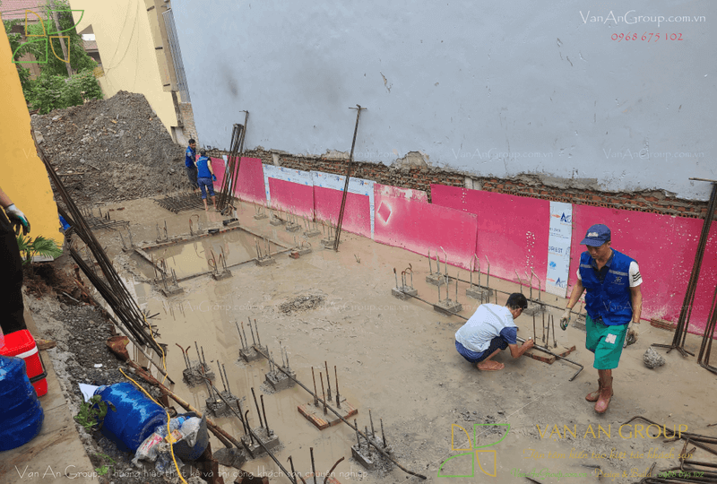 Cắt, đập đầu cọc và xử lý thép chờ liên kết đài móng