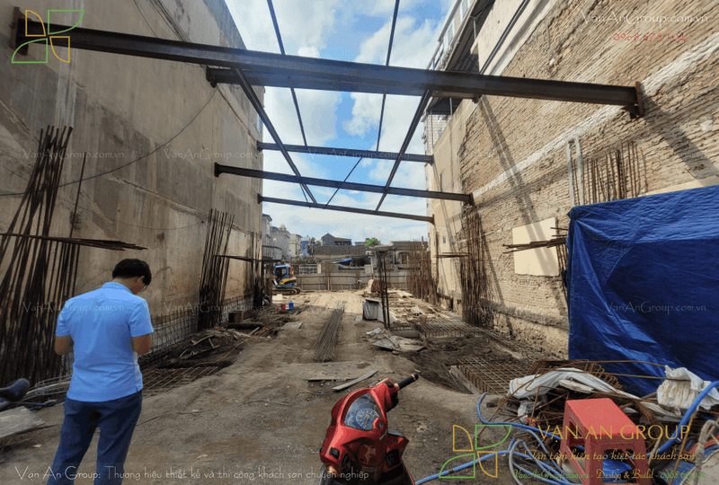 Ép cừ, hàn I chống văng xung hố móng