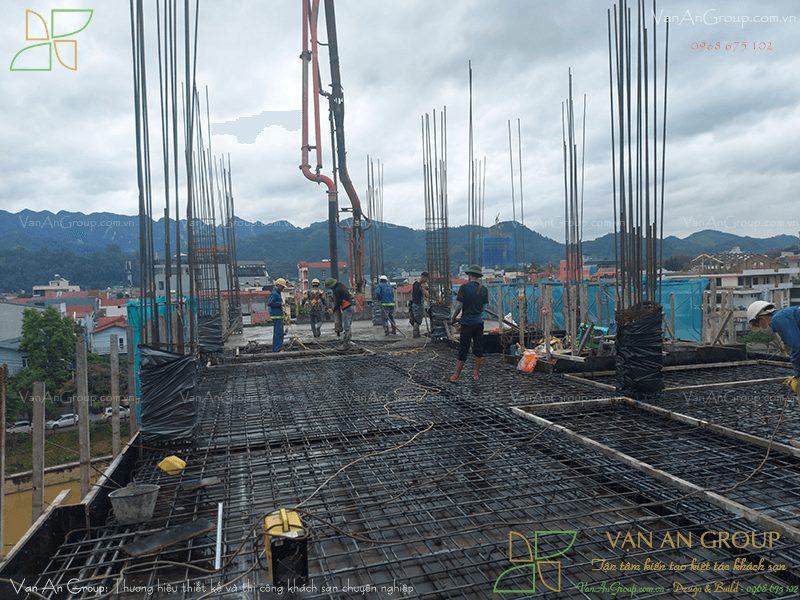 Thi công cột, dầm, sàn BTCT các tầng theo thiết kế