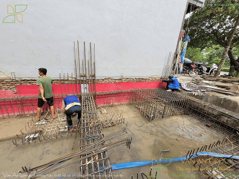 Thi công lắp đặt đài móng, giằng móng cho khách sạn