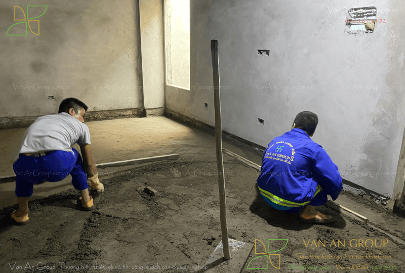 Trát tường và cán nền đảm bảo bề mặt phẳng, mịn
