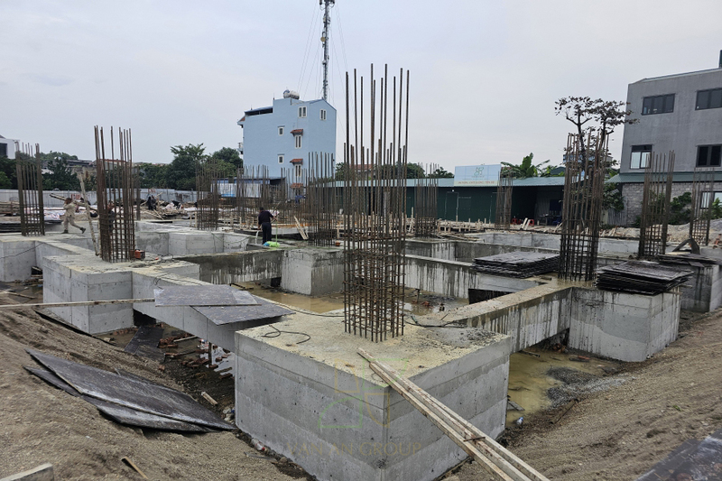 Lắp đặt đài - giằng móng, ván khuôn, đổ bê tông và bảo dưỡng sau khi đổ